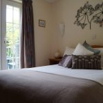 chestnut-mews-jasmine-cottage-master-bedroom-isle-of-wight